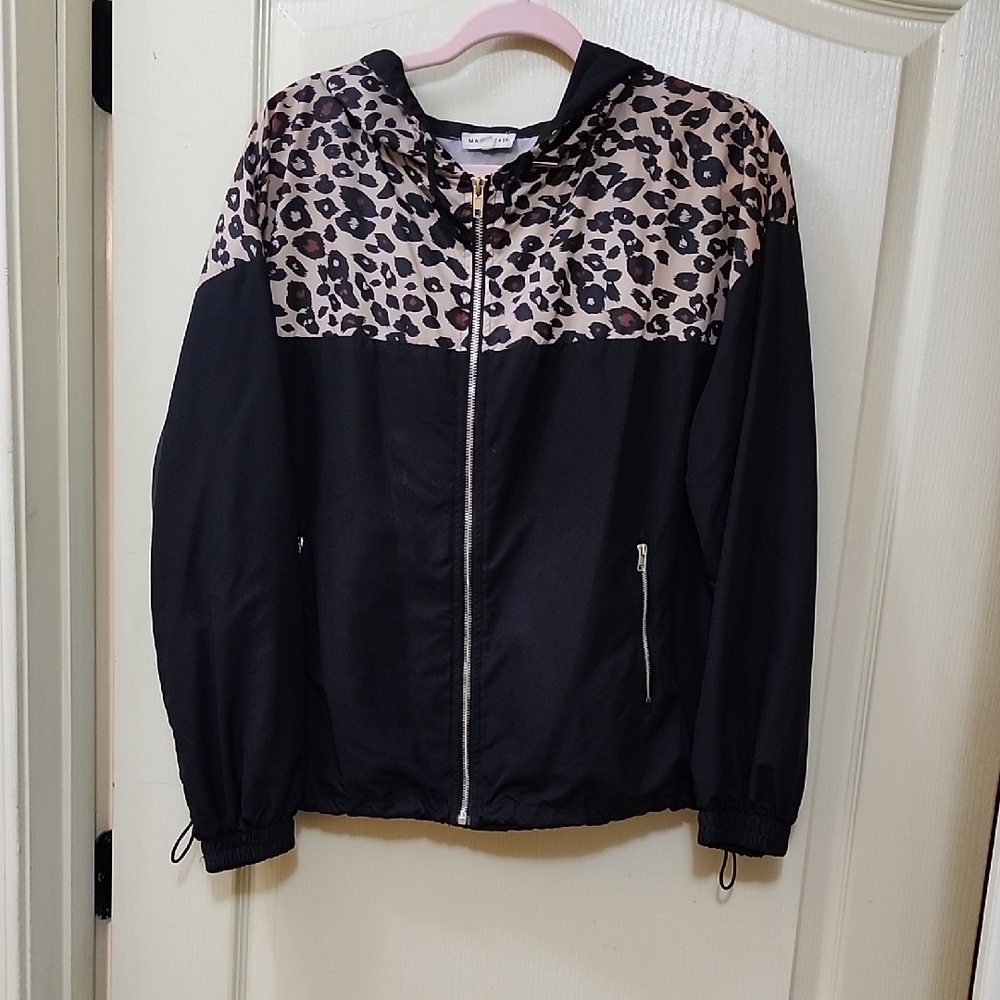 MAIN STRIP LEOPARD PRINT BLACK HOODED WINDBREAKER JACKET